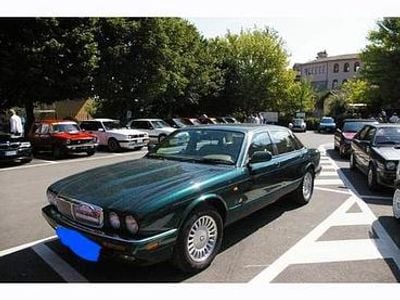 Usata Jaguar XJ Sovereign 1997 Verde Berlina