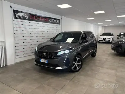 Usata Peugeot 5008 Allure 131 CV (96 kW) 2023 Grigio scuro SUV