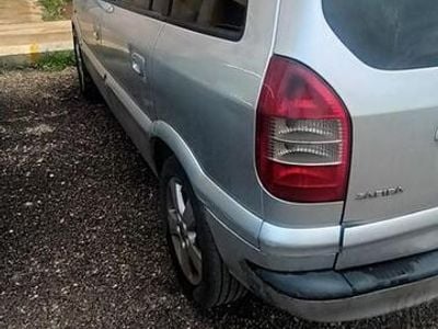 Usata Opel Zafira 125 CV (91 kW) 2004 Grigio Monovolume
