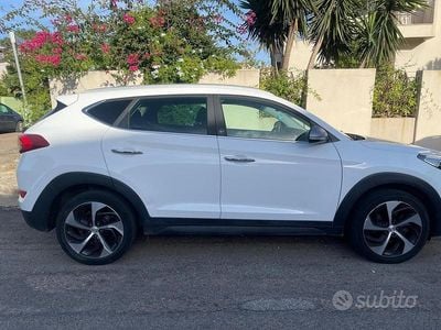 Usata Hyundai Tucson 116 CV (85 kW) 2018 Bianco SUV