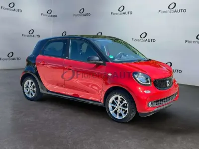 Usata Smart ForFour Basis 71 CV (52 kW) 2015 Rosso Utilitaria