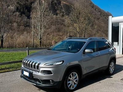 Usata Jeep Cherokee Limited 170 CV (125 kW) 2015 Grigio SUV
