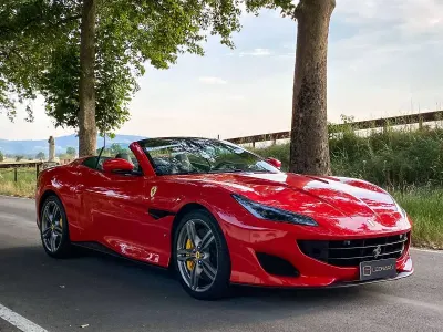 Usata Ferrari Portofino 600 CV (441 kW) 2020 Rosso corsa Cabrio