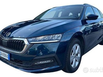 Usata Skoda Octavia Executive 116 CV (85 kW) 2023 Blu Station wagon