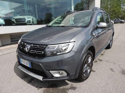 Brugt Dacia Sandero Stepway 90 HK (66 kW) 2017 Grå Sedan