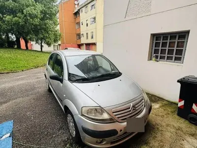 Begagnad Citroën C3 Elegance 73 HK (53 kW) 2003 Grå Sedan