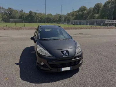 Usata Peugeot 207 Sport 73 CV (53 kW) 2009 Nero Station wagon