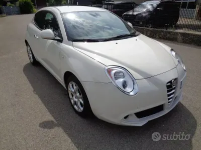 Usata Alfa Romeo MiTo Distinctive 79 CV (58 kW) 2011 Beige Utilitaria