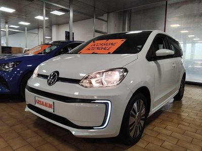 Usata VW e-up! 61 kW (83 CV) 2021 Pure white / pastello Utilitaria