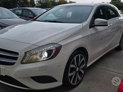 Usata Mercedes A180 Premium 108 CV (79 kW) 2015 Bianco Berlina