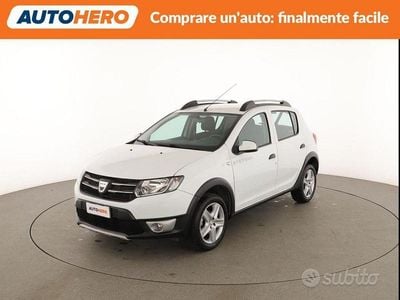 Gebraucht Dacia Sandero Prestige 90 PS (66 kW) 2015 Weiß Limousine