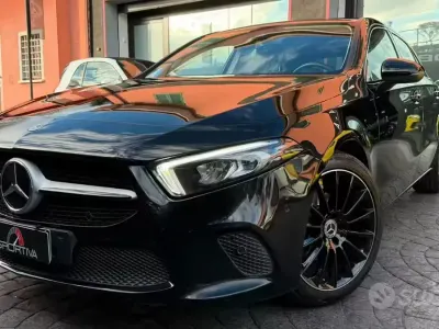 Usata Mercedes A180 136 CV (100 kW) 2018 Nero Berlina