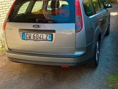 Usata Ford Focus 136 CV (100 kW) 2005 Grigio Station wagon