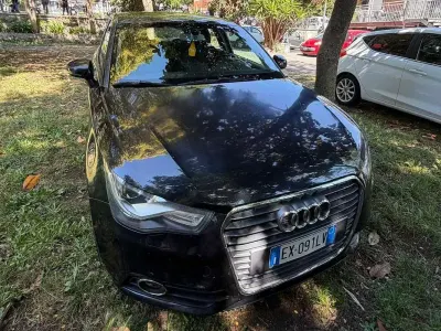 Usata Audi A1 Attraction 90 CV (66 kW) 2014 Nero Utilitaria