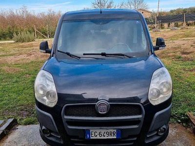 Usata Fiat Doblò 120 CV (88 kW) 2011 Nero Monovolume