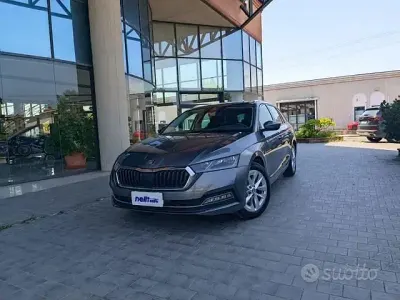 Usata Skoda Octavia Style 150 CV (110 kW) 2023 Grigio Station wagon