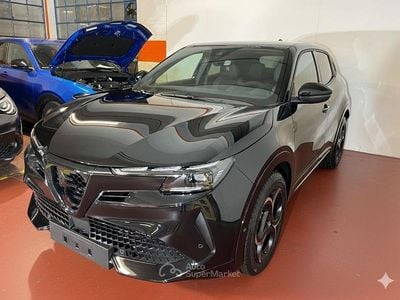 Nuova Alfa Romeo Junior 145 CV (106 kW) 2026 Nero SUV