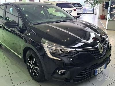 Usata Renault Clio V Zen 140 CV (102 kW) 2021 Nero Berlina
