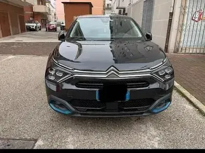 Usata Citroën e-C4 61 kW (84 CV) 2023 Nero Berlina