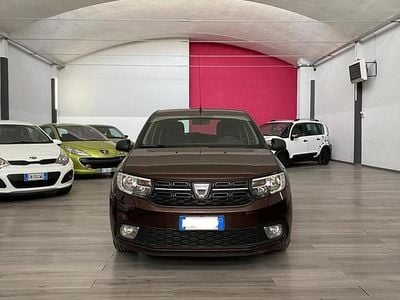 Gebraucht Dacia Sandero Lauréate 75 PS (55 kW) 2017 Braun Limousine