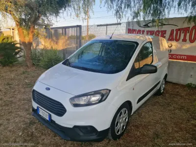 Usata Ford Transit Courier 75 CV (55 kW) 2018 Bianco Furgone