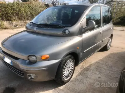 Begagnad Fiat Multipla 116 HK (85 kW) 2002 Grå Minibuss