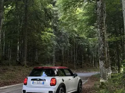 Begagnad Mini John Cooper Works 231 HK (169 kW) 2017 Halvkombi