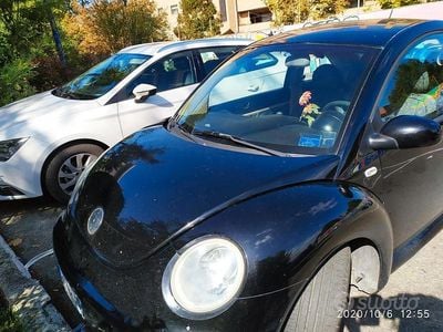Usata VW Beetle 90 CV (66 kW) 2001 Nero Berlina