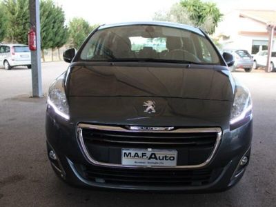 usata Peugeot 5008 1.6 HDi 115CV 7 posti