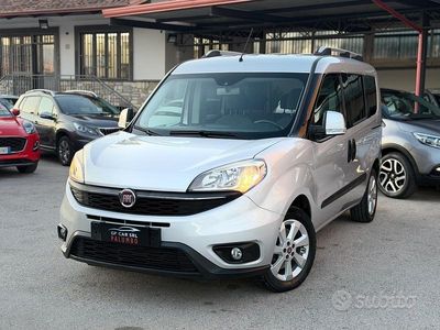 Usata Fiat Doblò Lounge 120 CV (88 kW) 2017 Grigio Monovolume