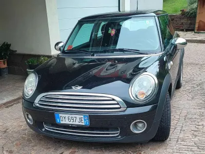 Usata Mini ONE 95 CV (69 kW) 2009 Nero Utilitaria