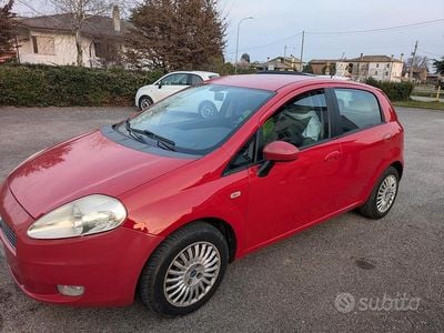 Usata Fiat Grande Punto 2007 Rosso Utilitaria