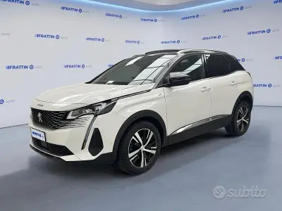 Usata Peugeot 3008 GT 178 CV (130 kW) 2022 Grigio platinium SUV