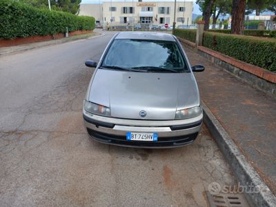 usata Fiat Punto 1.9 disel x neo patentati