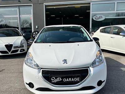 Usata Peugeot 208 67 CV (49 kW) 2014 Bianco Utilitaria