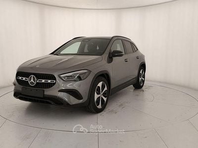 Nuova Mercedes GLA180 116 CV (85 kW) 2026 Gray SUV