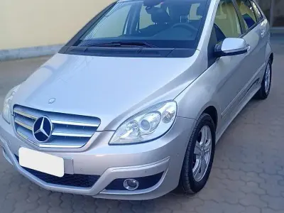 Usata Mercedes B180 Premium 109 CV (80 kW) 2011 Grigio Utilitaria