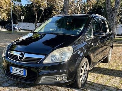 Usata Opel Zafira Cosmo 94 CV (69 kW) 2006 Nero Monovolume
