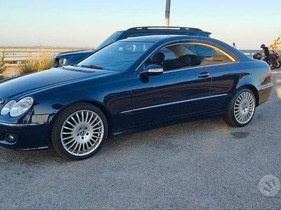 Occasion Mercedes CLK220 150 ch (110 kW) 2008 Bleue Coupé