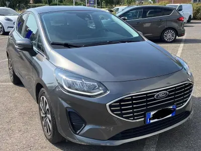 Usata Ford Fiesta Titanium 125 CV (91 kW) 2023 Grigio Utilitaria
