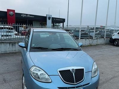 Usata Lancia Ypsilon 60 CV (44 kW) 2007 Blu Utilitaria