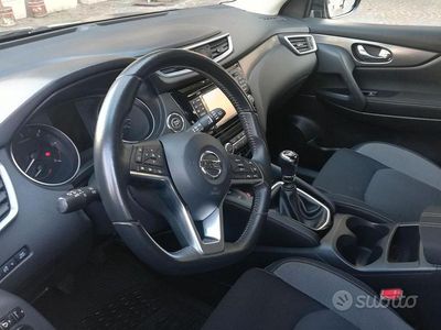 Usata Nissan Qashqai 131 CV (96 kW) 2018 Grigio SUV