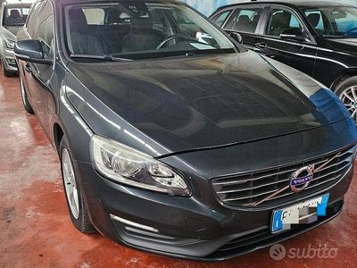 Usata Volvo V60 Kinetic 115 CV (84 kW) 2015 Grigio Station wagon