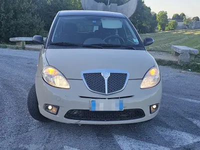 Usata Lancia Ypsilon 60 CV (44 kW) 2007 Utilitaria