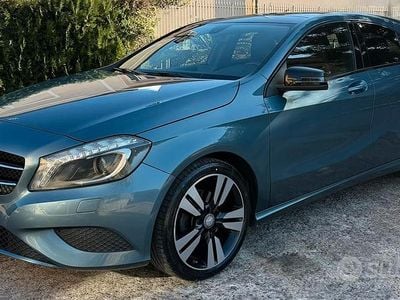 Grigio Usata 2015 Mercedes A200 Edition Berlina | 11.990 € (Cara)