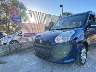 Usata Fiat Doblò 105 CV (77 kW) 2011 Blu Monovolume