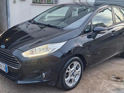 Second-hand Ford Fiesta Titanium 92 CP (67 kW) 2013 Negru Hatchback