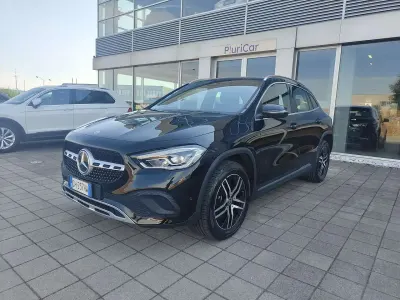 Usata Mercedes GLA250 160 CV (117 kW) 2021 Nero SUV