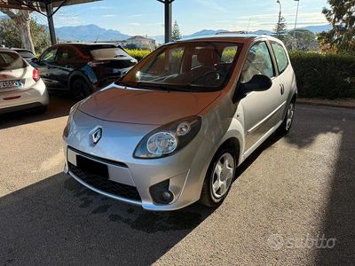 Gebraucht Renault Twingo 75 PS (55 kW) 2010 Grau Kleinwagen