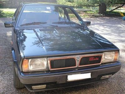 Usata Lancia Delta 140 CV (102 kW) 1990 Nero Utilitaria